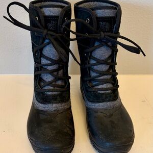 North Face Snow Boots Size 6.5